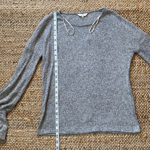 LUCKY Brand Grey Sweater with drawstring arms - Picture 3 of 6